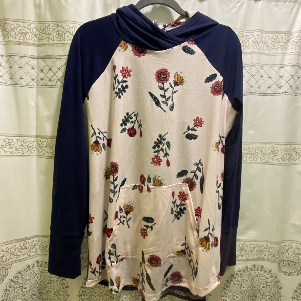 LuLaRoe Amber Hoodie